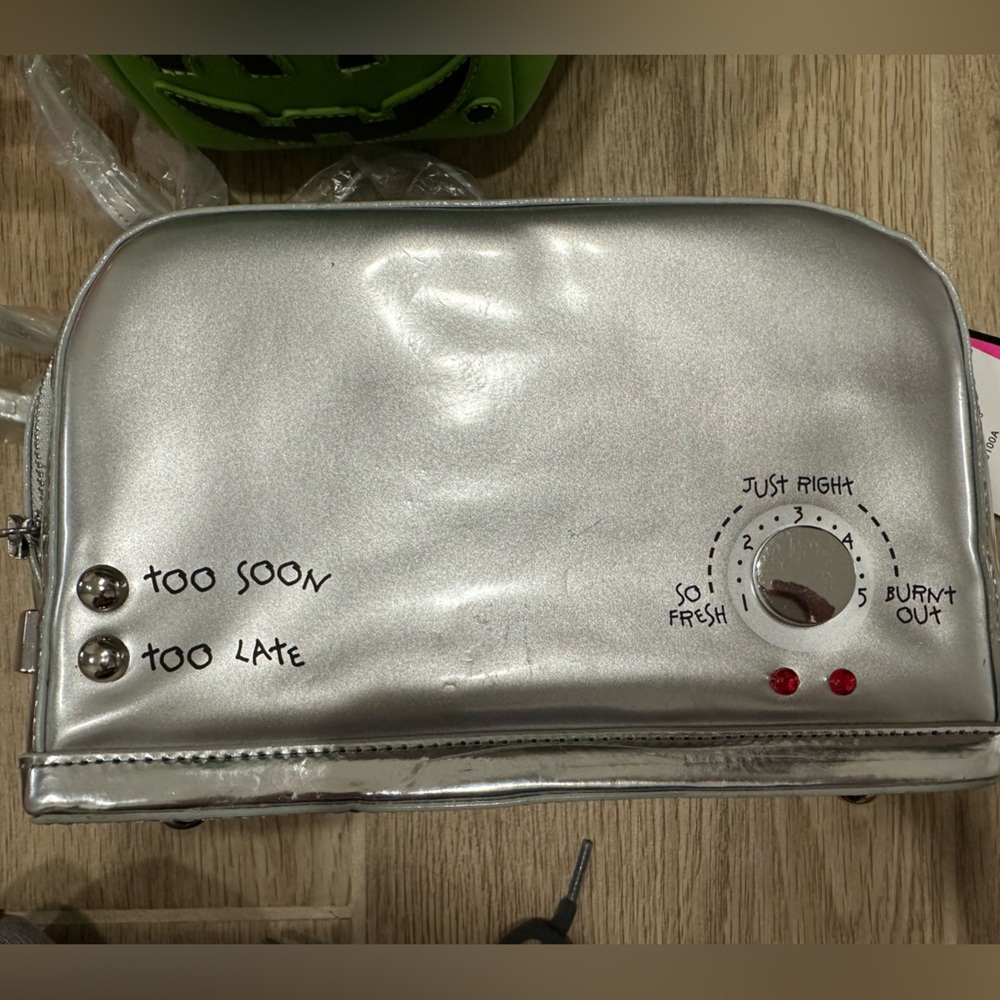 Betsey Johnson Toaster purse